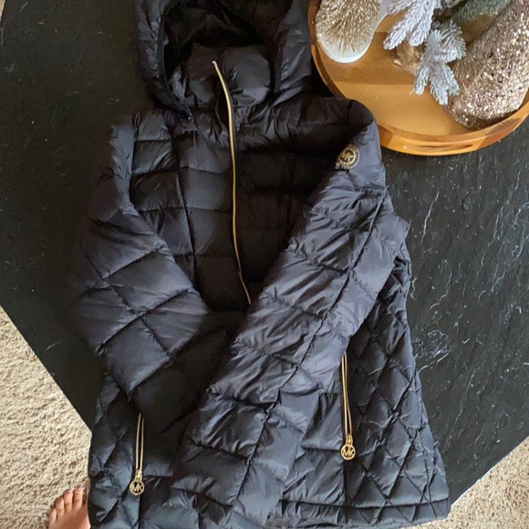 Micheal Kors down jacket size M